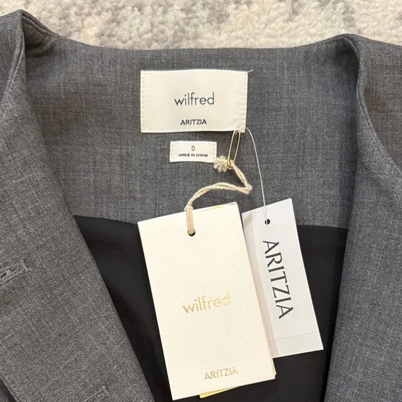 Wilfred Charcoal Sleeveless Vest - Picture 2 of 2